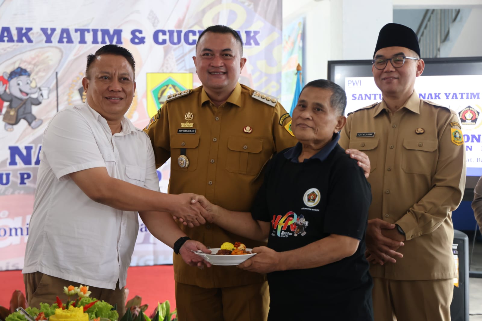 Rayakan HPN ke-80, Bupati Bogor Ajak Pers Kawal Kebenaran dan Pembangunan Rayakan HPN ke-80, Bupati Bogor Ajak Pers Kawal Kebenaran dan Pembangunan