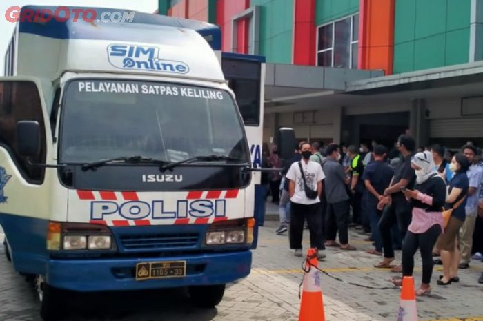 Jadwal dan Lokasi Layanan SIM Keliling Depok Hari Ini Jadwal dan Lokasi Layanan SIM Keliling Depok Hari Ini