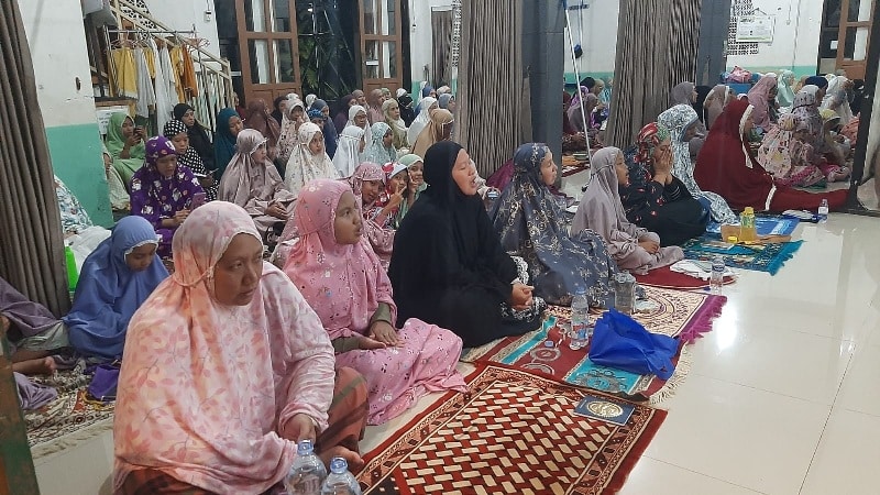 Ratusan Warga GSE 2 Padati Malam Nisfu Sya’ban di Masjid Rahmatan Lil-Alamin