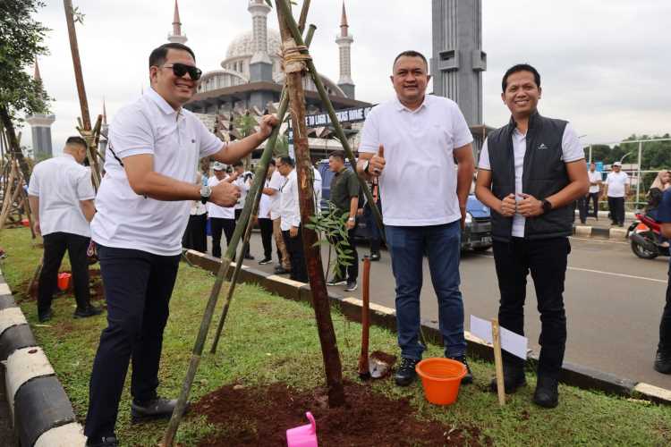 Bogor Bergerak! Rudy Susmanto Pimpin Tanam 1.000 Pohon di Pakansari Bogor Bergerak! Rudy Susmanto Pimpin Tanam 1.000 Pohon di Pakansari