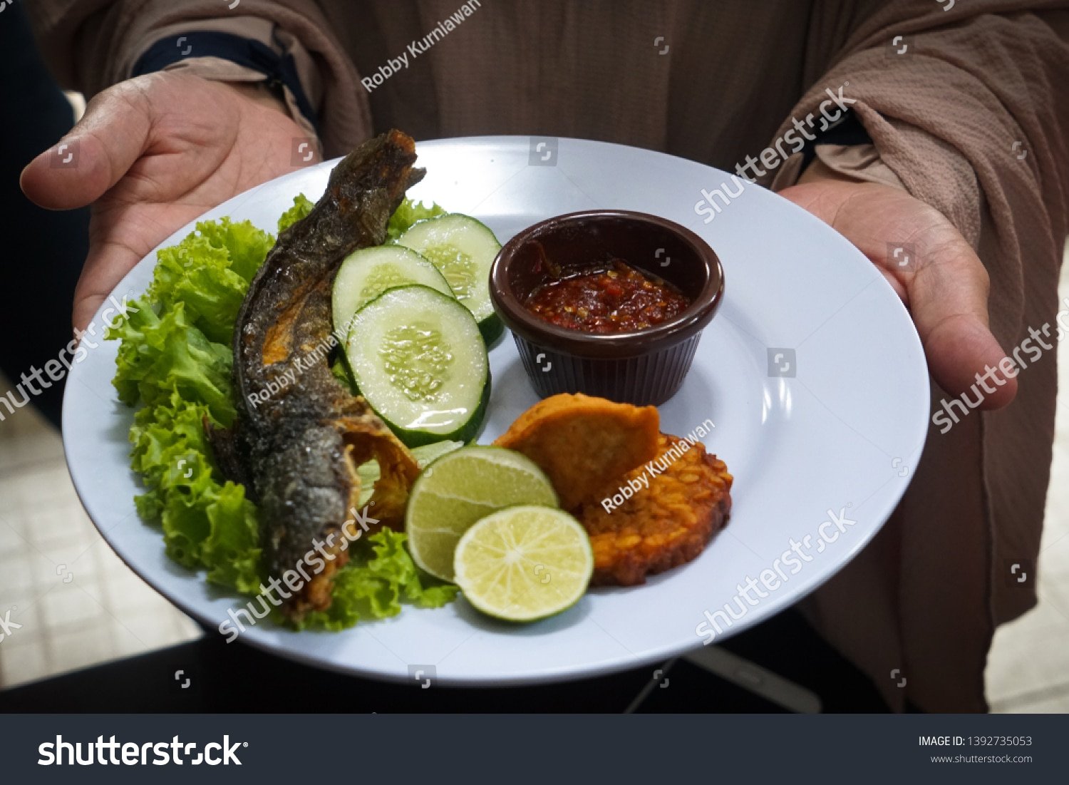 Resep Lele Goreng Sambal Terasi Pedas, Lauk Sederhana Rasa Istimewa untuk Buka Puasa Resep Lele Goreng Sambal Terasi Pedas, Lauk Sederhana Rasa Istimewa untuk Buka Puasa