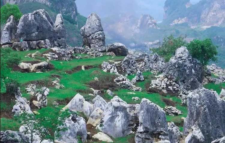 Stone Garden Geopark Di Bandung Barat Stone Garden Geopark Di Bandung Barat