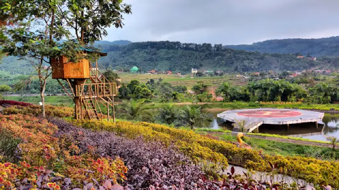 Tenjolaya Park: Destinasi Wisata di Tenjolaya yang Wajib Dikunjungi