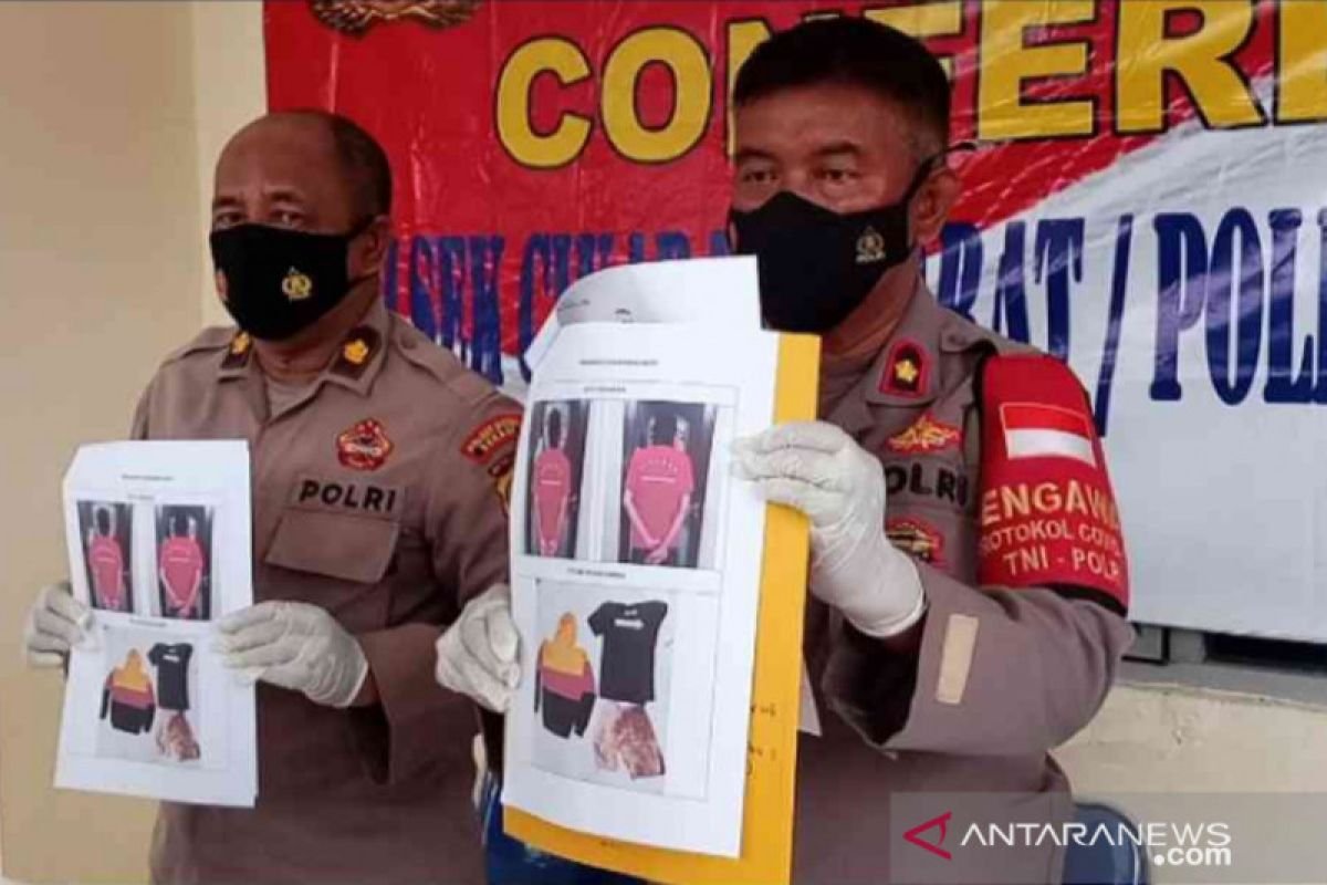 Polisi tangkap dua tersangka pembunuhan Abdul Hamid, mayat di freezer kios ayam geprek Bekasi Polisi tangkap dua tersangka pembunuhan Abdul Hamid, mayat di freezer kios ayam geprek Bekasi