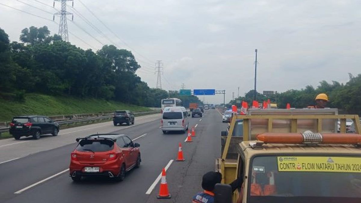 Arus normal kembali, Jasamarga hentikan contraflow Jakarta–Cikampek Arus normal kembali, Jasamarga hentikan contraflow Jakarta–Cikampek
