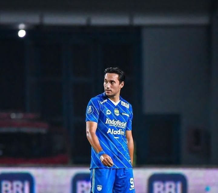 Kabar pemain Rp 10,43 M habis kontrak, Persib Bandung incar kembali? Kabar pemain Rp 10,43 M habis kontrak, Persib Bandung incar kembali?
