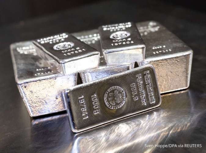 Harga perak melonjak 4% ke US$ 74 per ons, apa penyebabnya? Harga perak melonjak 4% ke US$ 74 per ons, apa penyebabnya?