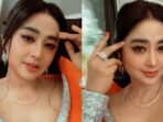 THR Dewi Perssik untuk Keluarga Rp 15 Ribu: Jika Ingin Jutaan, Jadi Karyawan Saya Dulu THR Dewi Perssik untuk Keluarga Rp 15 Ribu: Jika Ingin Jutaan, Jadi Karyawan Saya Dulu