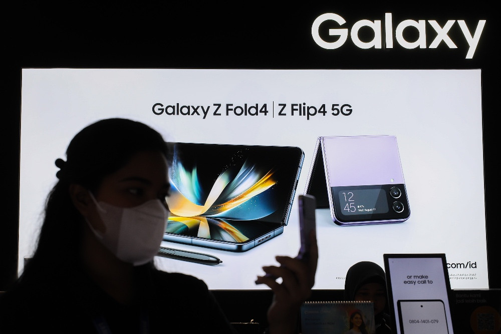 Samsung Galaxy S26 Hadirkan Fitur Antiintip, Keamanan Pengguna Lebih Terjamin Samsung Galaxy S26 Hadirkan Fitur Antiintip, Keamanan Pengguna Lebih Terjamin