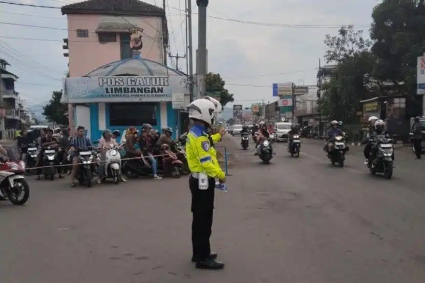 Sistem Satu Arah Atasi Kemacetan Mudik Garut Saat Lebaran Sistem Satu Arah Atasi Kemacetan Mudik Garut Saat Lebaran