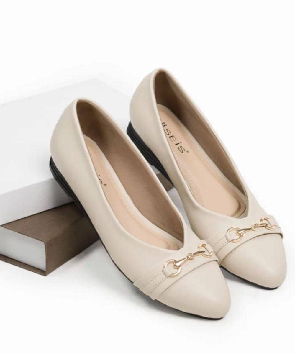 7 merek sepatu datar untuk kaki lebar 7 merek sepatu datar untuk kaki lebar