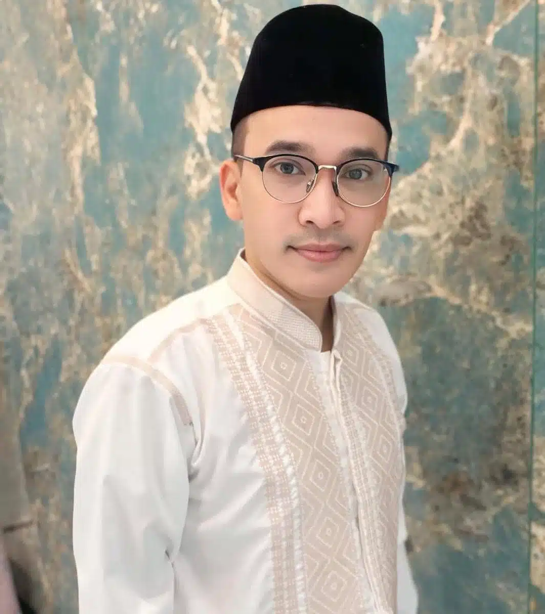 7 potret Ruben Onsu di Lebaran 2026, tampil memesona! 7 potret Ruben Onsu di Lebaran 2026, tampil memesona!