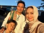 9 Potret Lebaran Rini Yulianti 2026 di Sydney, Salat Ied Duluan 9 Potret Lebaran Rini Yulianti 2026 di Sydney, Salat Ied Duluan