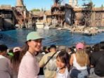 7 potret liburan Shandy Aulia dan anak di Amerika, seru berjalan-jalan! 7 potret liburan Shandy Aulia dan anak di Amerika, seru berjalan-jalan!