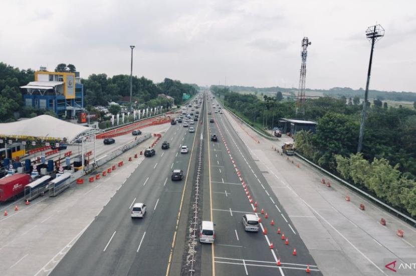 Arus Balik Lebaran: 133 Ribu Kendaraan Melewati Cikampek Utama Arus Balik Lebaran: 133 Ribu Kendaraan Melewati Cikampek Utama