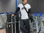 7 gaya street style Nine Naphat yang memukau 7 gaya street style Nine Naphat yang memukau