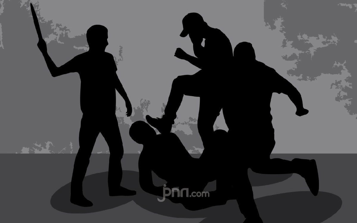 ABG Denpasar Pukul Korban Hingga Muntah Darah Usai Pesta ABG Denpasar Pukul Korban Hingga Muntah Darah Usai Pesta