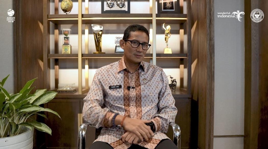 Program Desa EMAS, Wabup Dena dan Sandiaga Uno Latih Warga Majalengka Jualan Hampers Lebaran Program Desa EMAS, Wabup Dena dan Sandiaga Uno Latih Warga Majalengka Jualan Hampers Lebaran