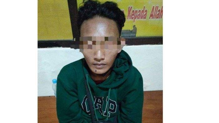 Dua Pria di Sumedang Ditangkap Usai Jual Motor Curian via Facebook Dua Pria di Sumedang Ditangkap Usai Jual Motor Curian via Facebook