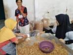 Pengusaha kuliner Pangandaran kecewa harga bawang naik Pengusaha kuliner Pangandaran kecewa harga bawang naik