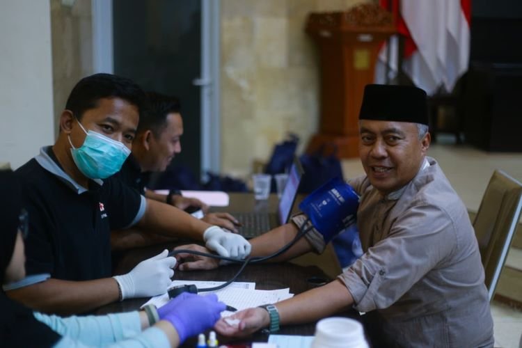 Denny Mulyadi Ajak ASN Pemkot Bogor Berdonor Darah di Ramadan Denny Mulyadi Ajak ASN Pemkot Bogor Berdonor Darah di Ramadan