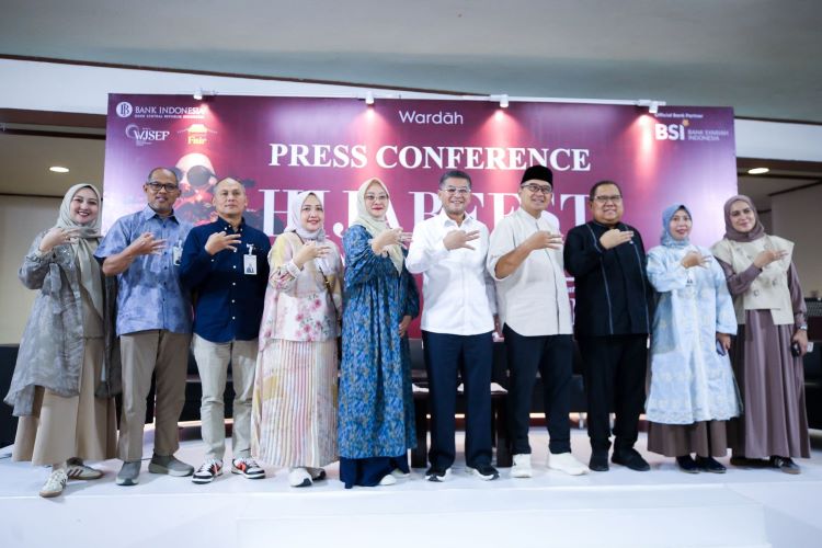 Modest Fashion Dorong Ekonomi Bandung: Potensi dan Strategi Modest Fashion Dorong Ekonomi Bandung: Potensi dan Strategi