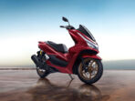 Kelas Berbeda! PCX RoadSync 2026 Bronze dan Burgundi, Lebih Gaya dan Aman dengan HSTC dan TFT Terhubung Kelas Berbeda! PCX RoadSync 2026 Bronze dan Burgundi, Lebih Gaya dan Aman dengan HSTC dan TFT Terhubung