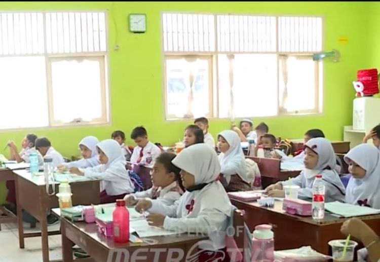 Komdigi Blokir Akses Medsos Anak di Bawah 16 Tahun Mulai 28 Maret Komdigi Blokir Akses Medsos Anak di Bawah 16 Tahun Mulai 28 Maret