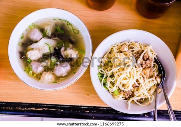 Tiga Cabang Warung Bakso Laksana Tasikmalaya, Kuliner Khas yang Diserbu Usai Lebaran Tiga Cabang Warung Bakso Laksana Tasikmalaya, Kuliner Khas yang Diserbu Usai Lebaran