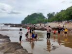 Tiket Pantai Ujunggenteng Jadi Perhatian, Pemkab Sukabumi Akan Selidiki Kematian Wisatawan Tiket Pantai Ujunggenteng Jadi Perhatian, Pemkab Sukabumi Akan Selidiki Kematian Wisatawan
