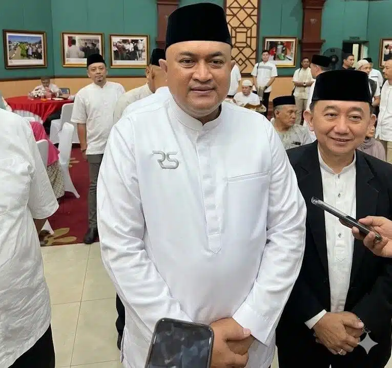 Rudy Susmanto Undang Anak Yatim Salat Idulfitri & Lebaran di Pakansari Rudy Susmanto Undang Anak Yatim Salat Idulfitri & Lebaran di Pakansari