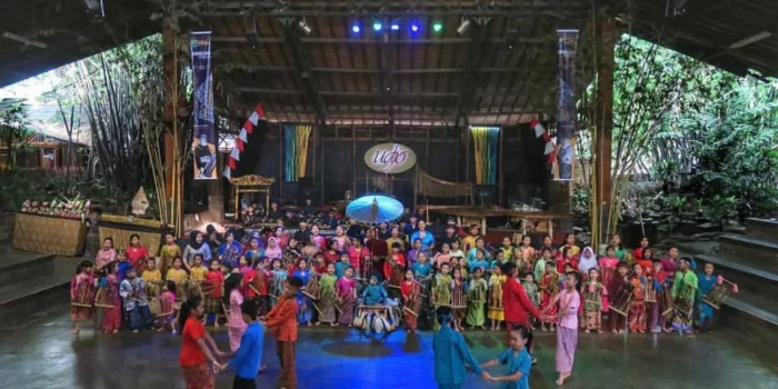 Saung Angklung Udjo Di Kota Bandung Saung Angklung Udjo Di Kota Bandung