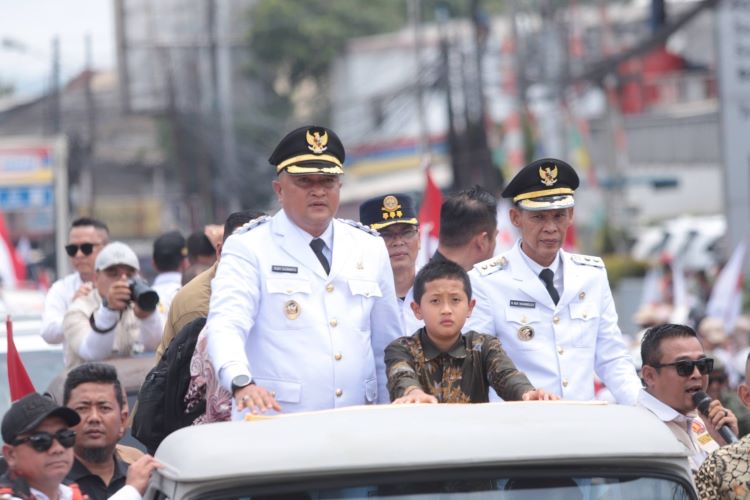 Survei: Kepuasan Publik Kinerja Bupati Bogor Rudy Susmanto Capai 80,3% Survei: Kepuasan Publik Kinerja Bupati Bogor Rudy Susmanto Capai 80,3%