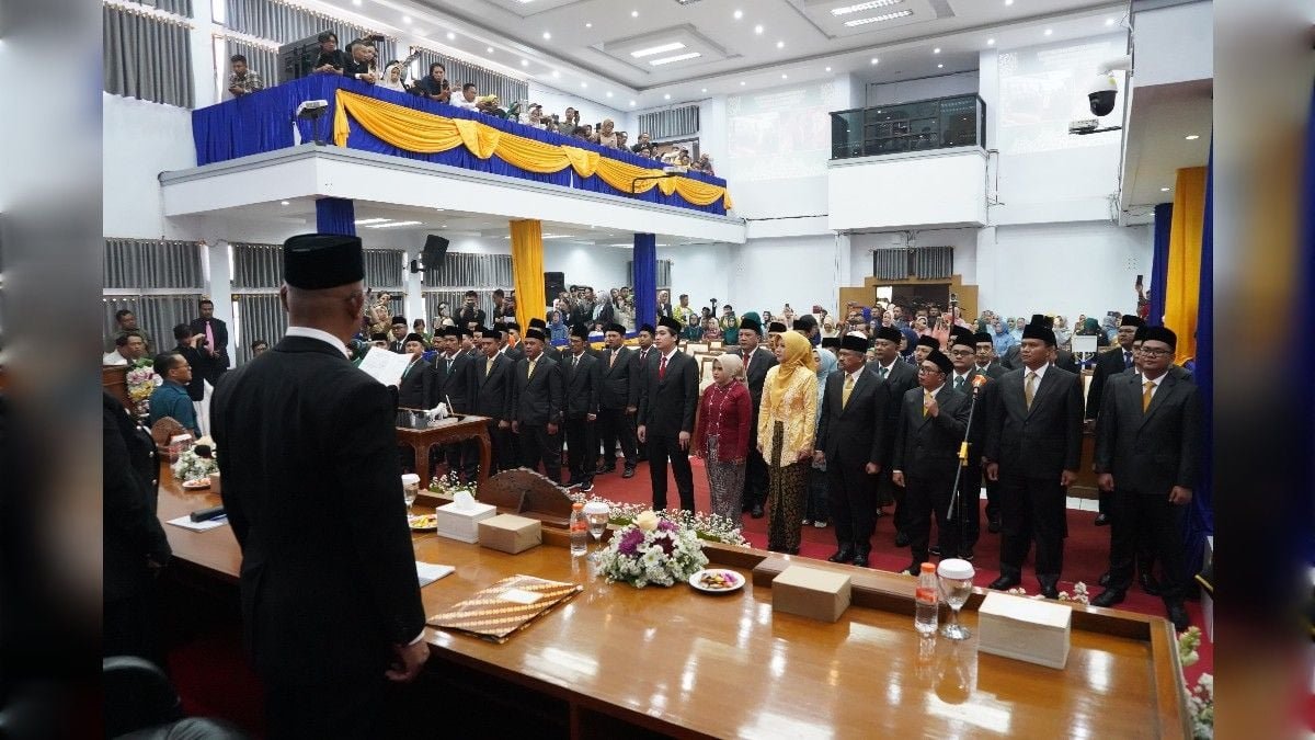 Eks anggota DPRD: Pungli di Garut Bukan Cara Bersihkan Nama dan Salahkan Bupati Eks anggota DPRD: Pungli di Garut Bukan Cara Bersihkan Nama dan Salahkan Bupati