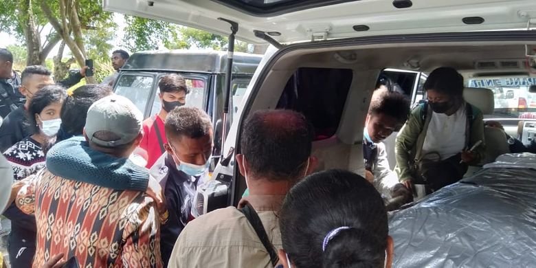 Kecelakaan Maut Flyover Pegambiran, Ayah dan Anak Tegal Tewas Kecelakaan Maut Flyover Pegambiran, Ayah dan Anak Tegal Tewas