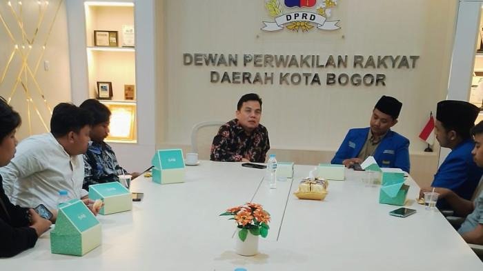 Gedung DPRD Kota Bogor Diperbaiki, Biaya Cat Pagar Rp 150 Juta dan Renovasi Ruang Wakil Rakyat Rp 400 Juta Gedung DPRD Kota Bogor Diperbaiki, Biaya Cat Pagar Rp 150 Juta dan Renovasi Ruang Wakil Rakyat Rp 400 Juta