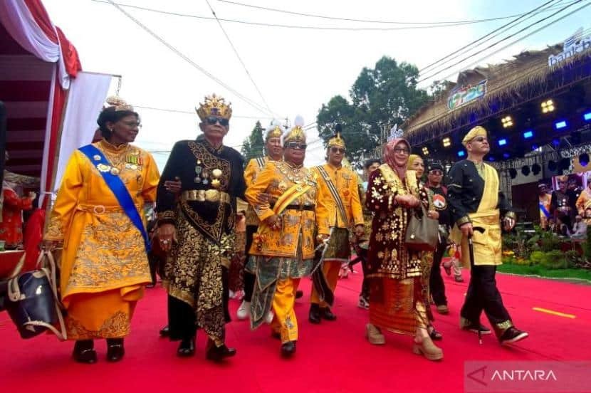 31 Raja Hadiri Pesta Budaya Garut 31 Raja Hadiri Pesta Budaya Garut