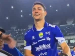 Persib Bandung-Bobotoh: Bintang Muda Siap Bertahan di Pangeran Biru Persib Bandung-Bobotoh: Bintang Muda Siap Bertahan di Pangeran Biru