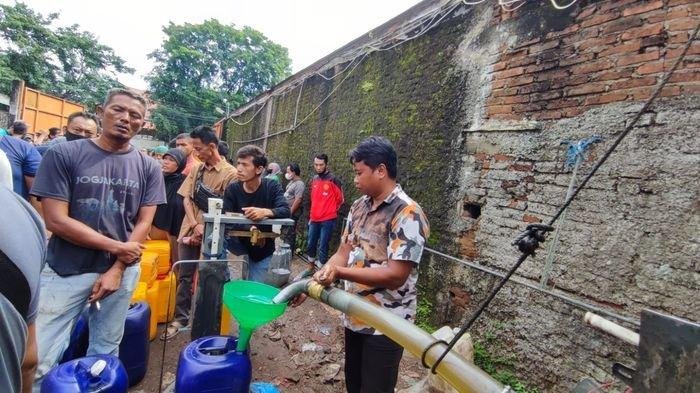Lonjakan Harga Plastik Kemasan Ancam Pasar Tradisional Cirebon Lonjakan Harga Plastik Kemasan Ancam Pasar Tradisional Cirebon