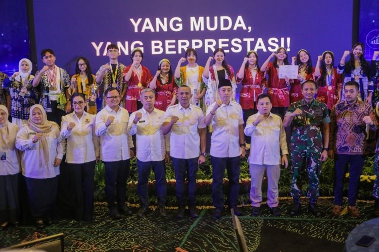 Pemkot Bogor Apresiasi Pelajar Berprestasi di Kancah Internasional Pemkot Bogor Apresiasi Pelajar Berprestasi di Kancah Internasional
