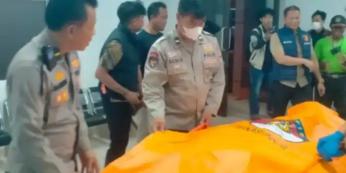 Warga Pangandaran Temukan Mayat Wanita di Pantai, Polisi Umumkan Hasil TKP Warga Pangandaran Temukan Mayat Wanita di Pantai, Polisi Umumkan Hasil TKP