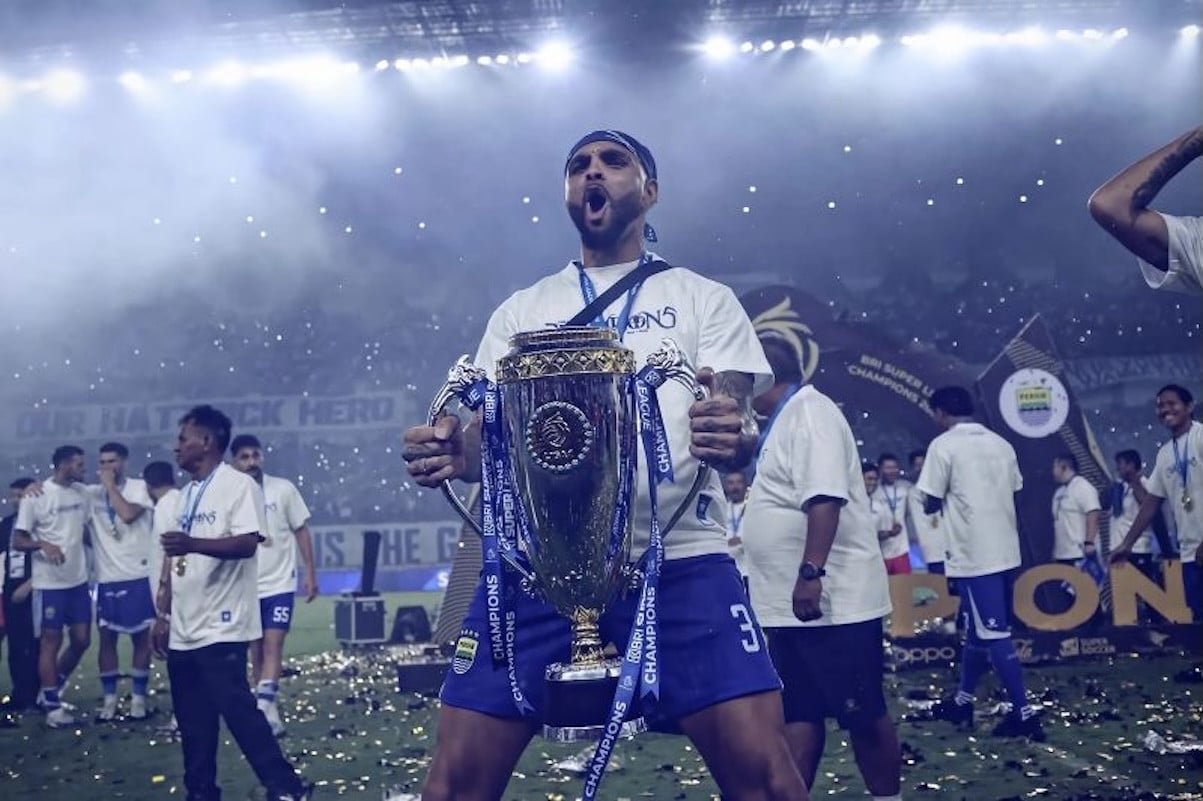 Kurzawa Berakhir di Persib Bandung Kurzawa Berakhir di Persib Bandung