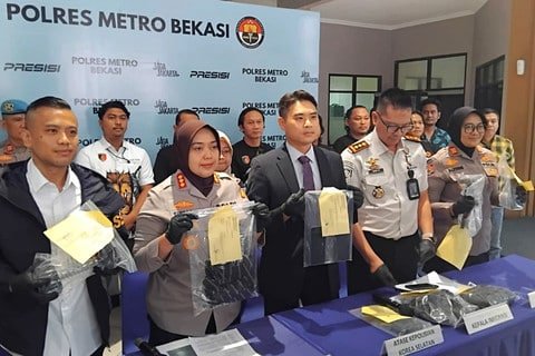 Pembunuh WNA Korea Selatan Terungkap di Bekasi Pembunuh WNA Korea Selatan Terungkap di Bekasi