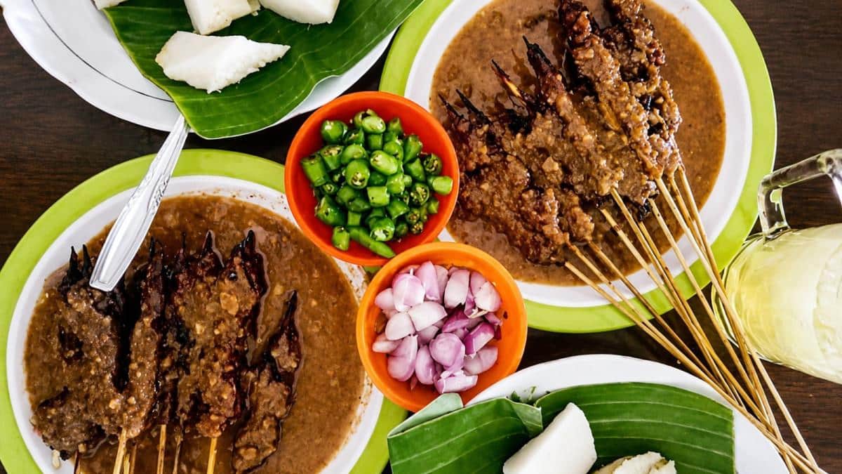 Jelajahi Rasa Salatiga: 3 Kuliner Legendaris yang Harus Dicoba Jelajahi Rasa Salatiga: 3 Kuliner Legendaris yang Harus Dicoba