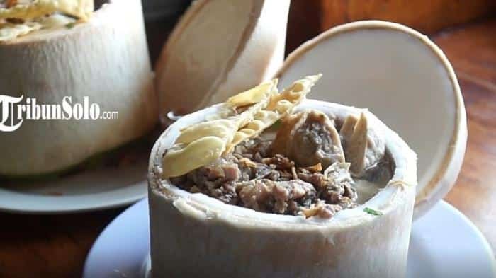 Liburan di Boyolali: Kuliner Enak Bakso dan Es Krim Kelapa Muda di Simo Liburan di Boyolali: Kuliner Enak Bakso dan Es Krim Kelapa Muda di Simo