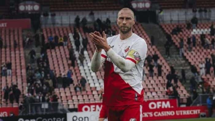 Dua Bintang Eredivisie Dikaitkan dengan Persib, Marc Klok Jadi Penghubung Dua Bintang Eredivisie Dikaitkan dengan Persib, Marc Klok Jadi Penghubung
