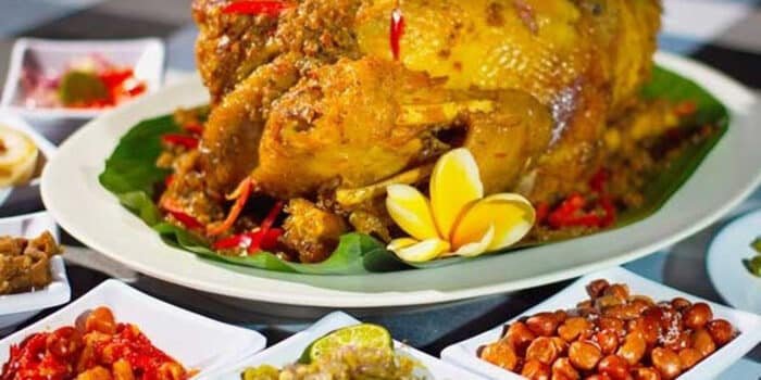Makanan halal Le Garden dan Le Markt PIM kini lebih nyaman dicari