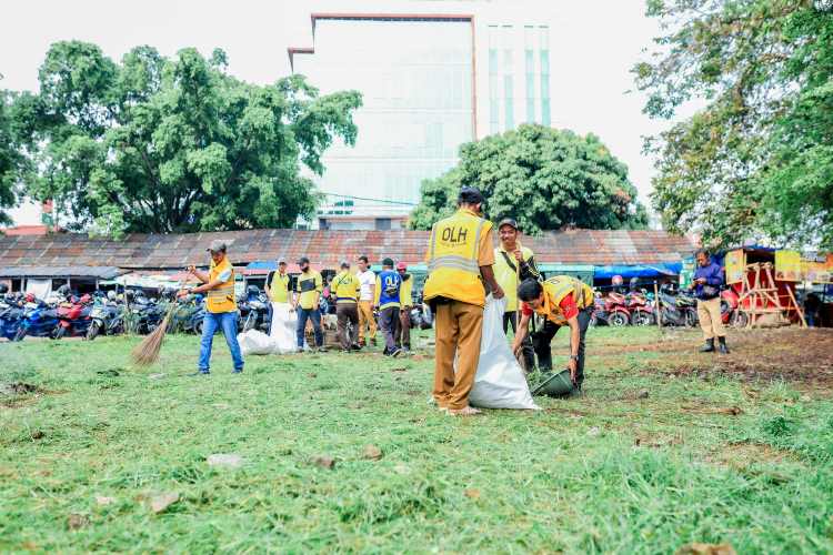Rencana Penataan Taman Alun-Alun Empang Bogor: Menuju Ruang Publik Representatif Rencana Penataan Taman Alun-Alun Empang Bogor: Menuju Ruang Publik Representatif