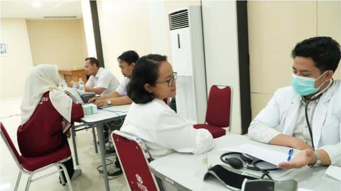 Satgas Kesehatan Politeknik STIA LAN Bandung Gelar Aksi Donor Darah Satgas Kesehatan Politeknik STIA LAN Bandung Gelar Aksi Donor Darah