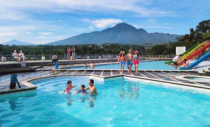 7 Kolam Renang Murah di Bogor Mulai 10 Ribuan, Seru & Ramah Anak! 7 Kolam Renang Murah di Bogor Mulai 10 Ribuan, Seru & Ramah Anak!